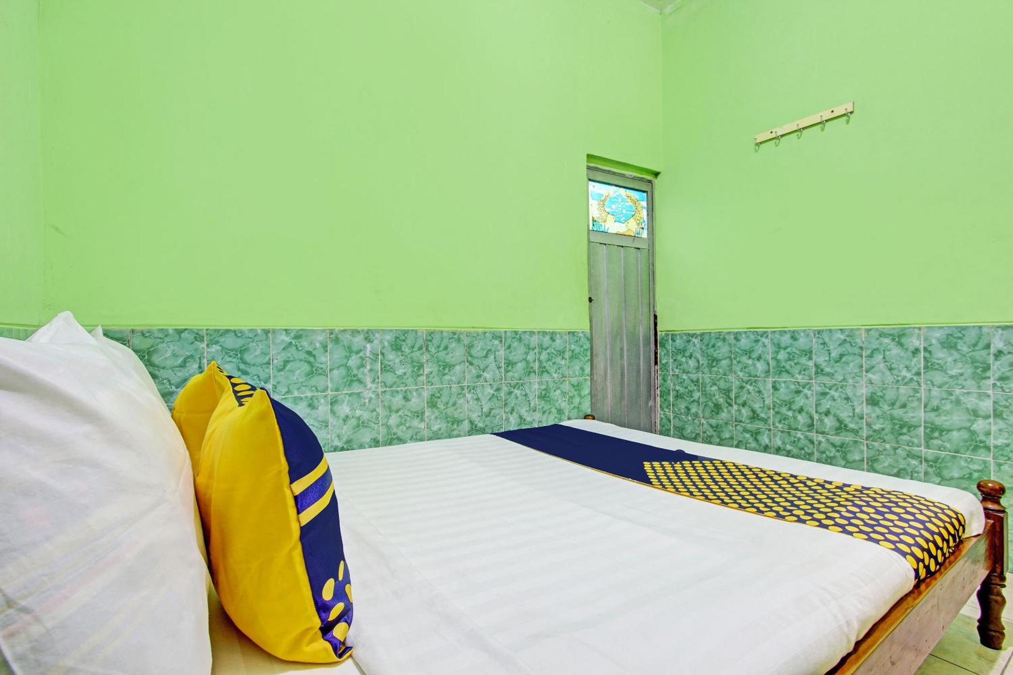 Sabar Menanti 2 Hotel Bantul Luaran gambar
